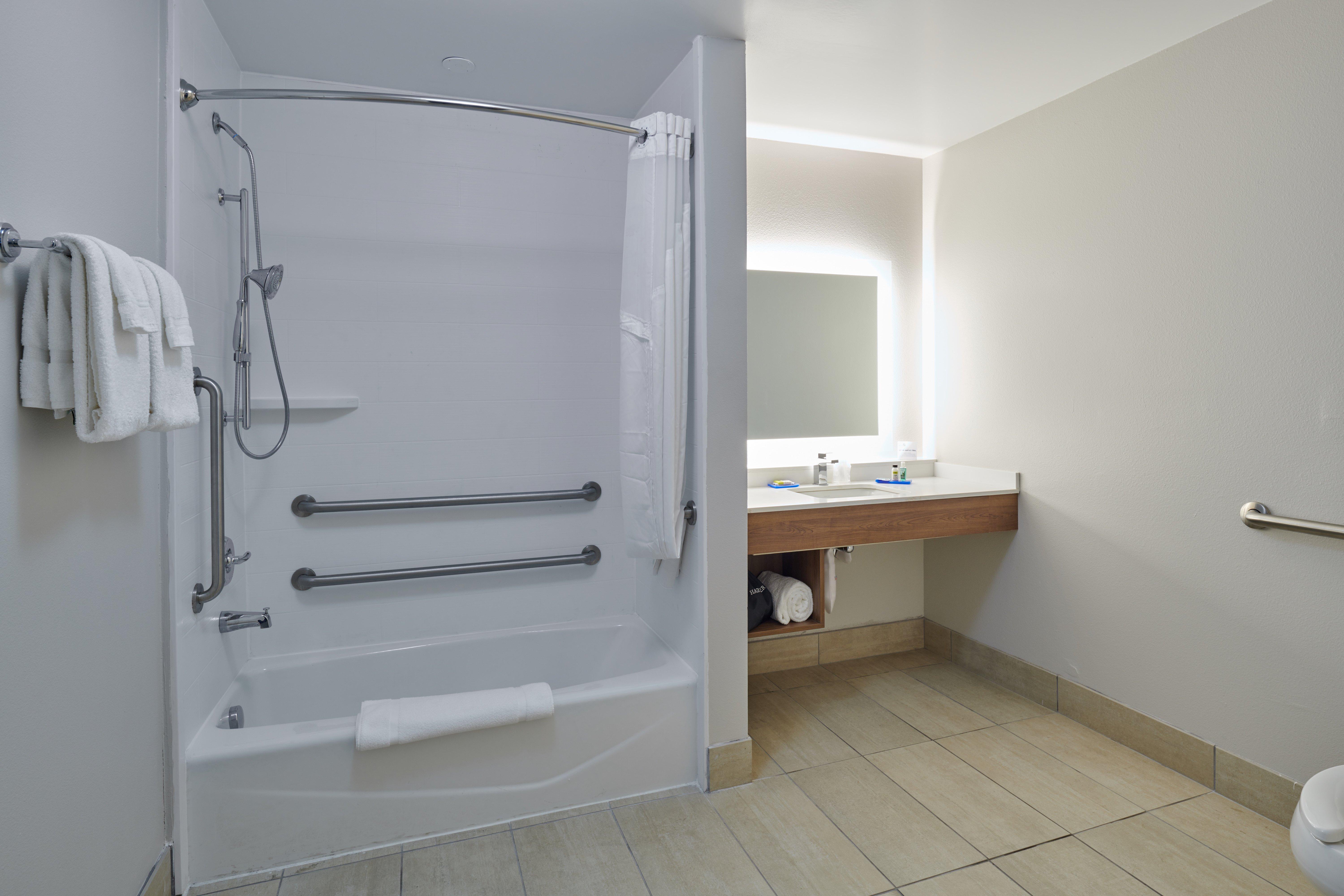 Express - - Sunland Park Area By Ihg Hotel 3*